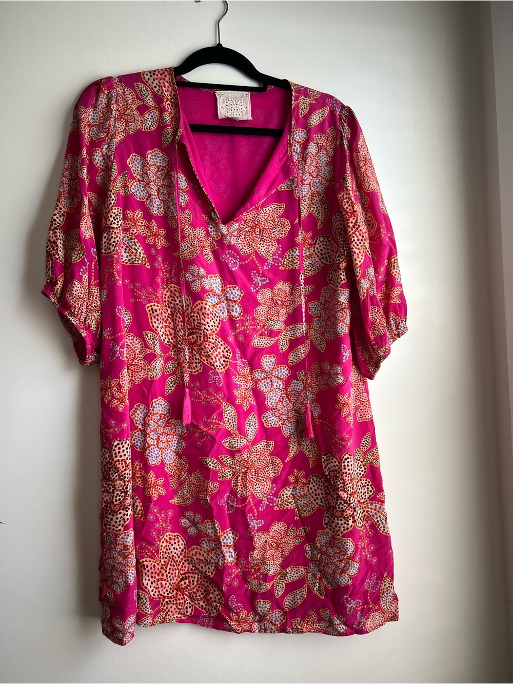 Johnny Was Fuchsia Floral V-Neck Tunic with Tassel Ties 100% silk